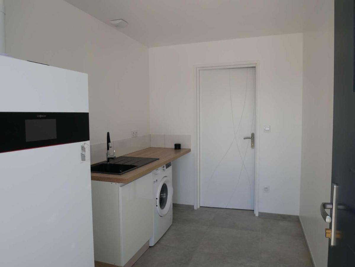 Studio Lumineux Avec Terrasse La Roche-sur-Yon Extérieur photo